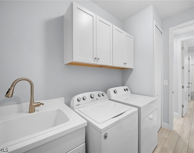 4048 Pegasus Way - Photo Thumbnail 24