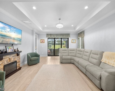 4048 Pegasus Way - Photo Thumbnail 10