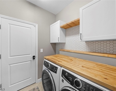 14035 Pine Lodge Lane - Photo Thumbnail 26