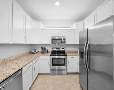 14035 Pine Lodge Lane - Photo Thumbnail 8