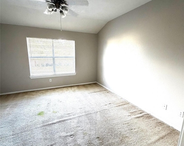 17138 Oakwood Chase Drive - Photo Thumbnail 10