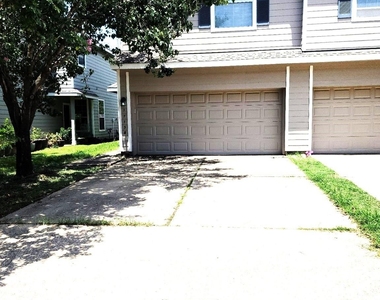 17138 Oakwood Chase Drive - Photo Thumbnail 1