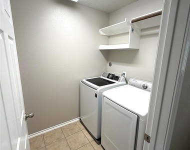 17138 Oakwood Chase Drive - Photo Thumbnail 15