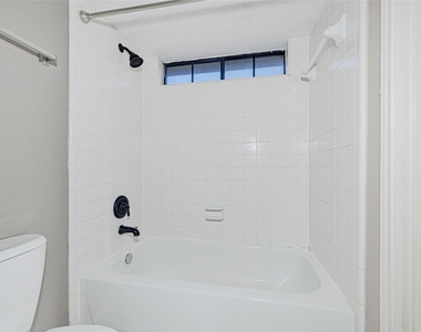 202 Cascade Pines Drive - Photo Thumbnail 25