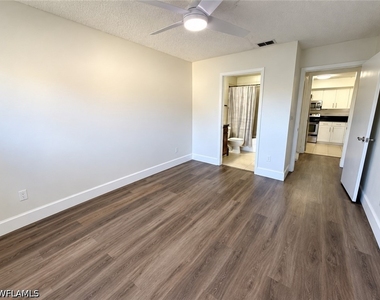 8275 Ibis Club Drive - Photo Thumbnail 5