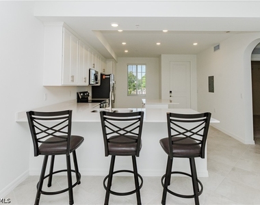 18411 Copperhead Court N - Photo Thumbnail 5