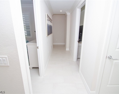 232 Indies Drive E - Photo Thumbnail 10