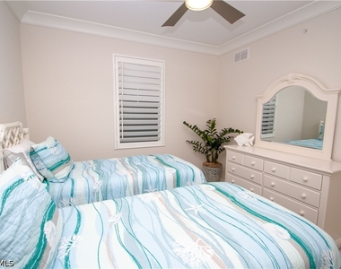 232 Indies Drive E - Photo Thumbnail 16