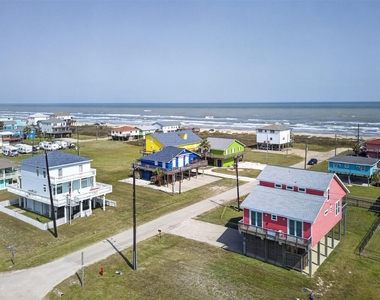 145 Belanger Avenue - Photo Thumbnail 5