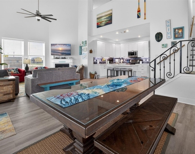 145 Belanger Avenue - Photo Thumbnail 13