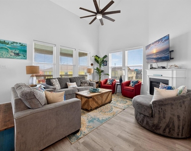 145 Belanger Avenue - Photo Thumbnail 12