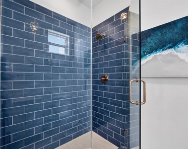 145 Belanger Avenue - Photo Thumbnail 22