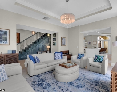 684 10th Avenue S - Photo Thumbnail 2