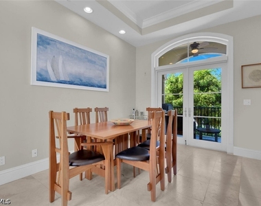 684 10th Avenue S - Photo Thumbnail 12