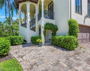 684 10th Avenue S - Photo Thumbnail 40