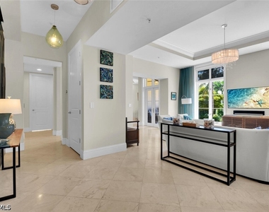 684 10th Avenue S - Photo Thumbnail 4