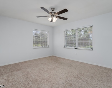 180 Cypress Way E - Photo Thumbnail 15