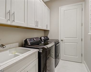 9412 Rapallo Street - Photo Thumbnail 23