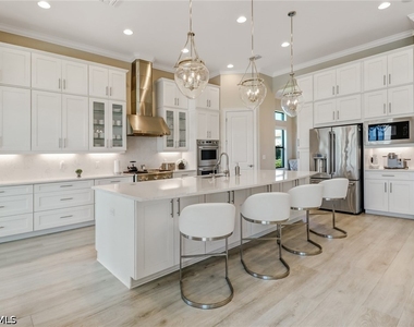 9412 Rapallo Street - Photo Thumbnail 4
