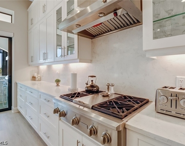 9412 Rapallo Street - Photo Thumbnail 11