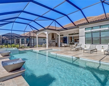 9412 Rapallo Street - Photo Thumbnail 7