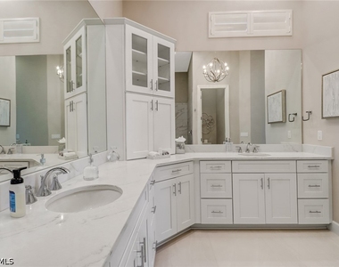 9412 Rapallo Street - Photo Thumbnail 15