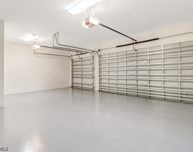 9412 Rapallo Street - Photo Thumbnail 22