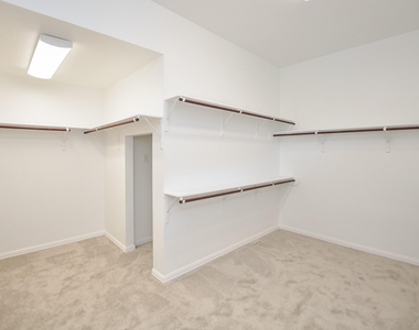 4315 Village Forest Drive - Photo Thumbnail 24