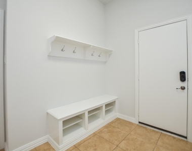 4315 Village Forest Drive - Photo Thumbnail 5