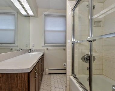 175 Center - Photo Thumbnail 20