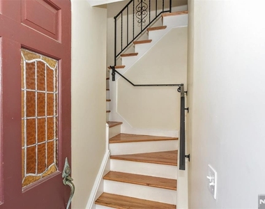 175 Center - Photo Thumbnail 6