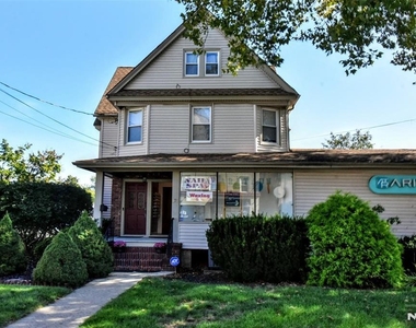 175 Center - Photo Thumbnail 1