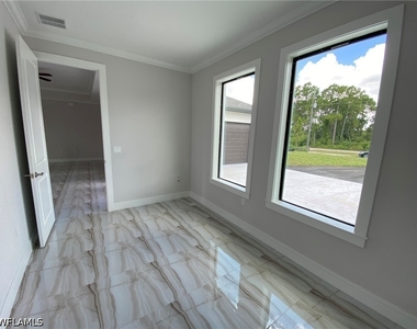 4362 40th Street Ne - Photo Thumbnail 19