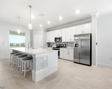 5604 Newcastle Court - Photo Thumbnail 14
