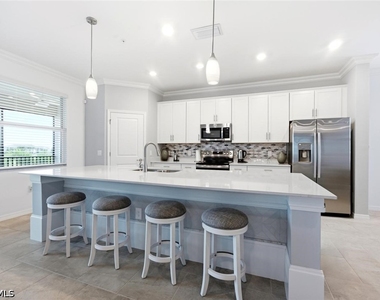 5604 Newcastle Court - Photo Thumbnail 15