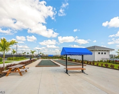 5604 Newcastle Court - Photo Thumbnail 43