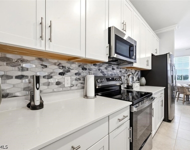 5604 Newcastle Court - Photo Thumbnail 16