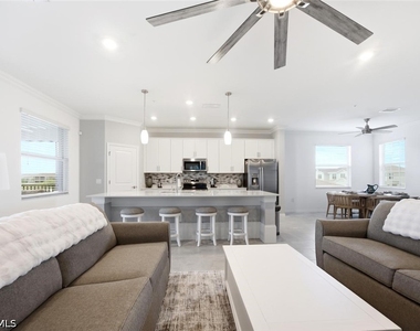 5604 Newcastle Court - Photo Thumbnail 9