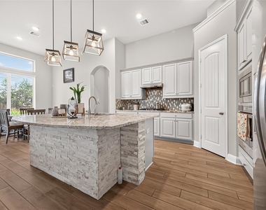 18719 Evanhale Bend Drive - Photo Thumbnail 16