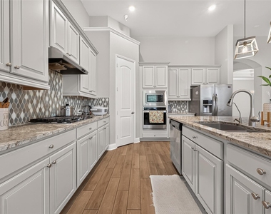 18719 Evanhale Bend Drive - Photo Thumbnail 18
