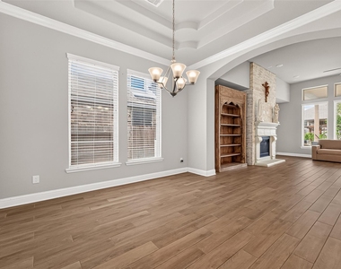 18719 Evanhale Bend Drive - Photo Thumbnail 9