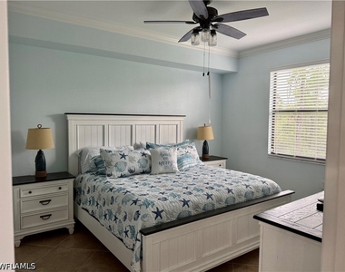 9715 Acqua Court - Photo Thumbnail 12