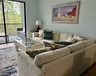 9715 Acqua Court - Photo Thumbnail 4