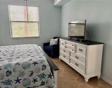 9715 Acqua Court - Photo Thumbnail 15