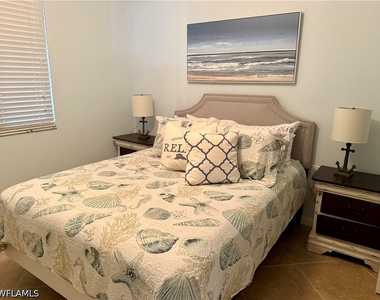 9715 Acqua Court - Photo Thumbnail 16