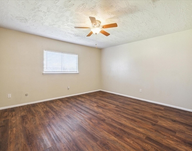23902 Silversmith Lane - Photo Thumbnail 6