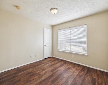 23902 Silversmith Lane - Photo Thumbnail 8