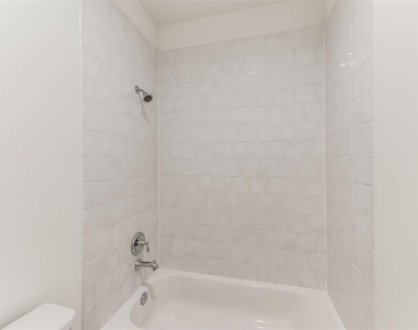 118 Sylvester Road - Photo Thumbnail 17