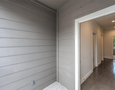 118 Sylvester Road - Photo Thumbnail 19