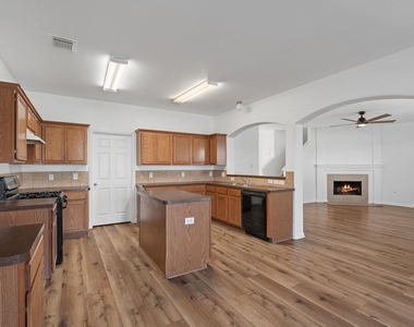 2011 Wildbrook Canyon Lane - Photo Thumbnail 16